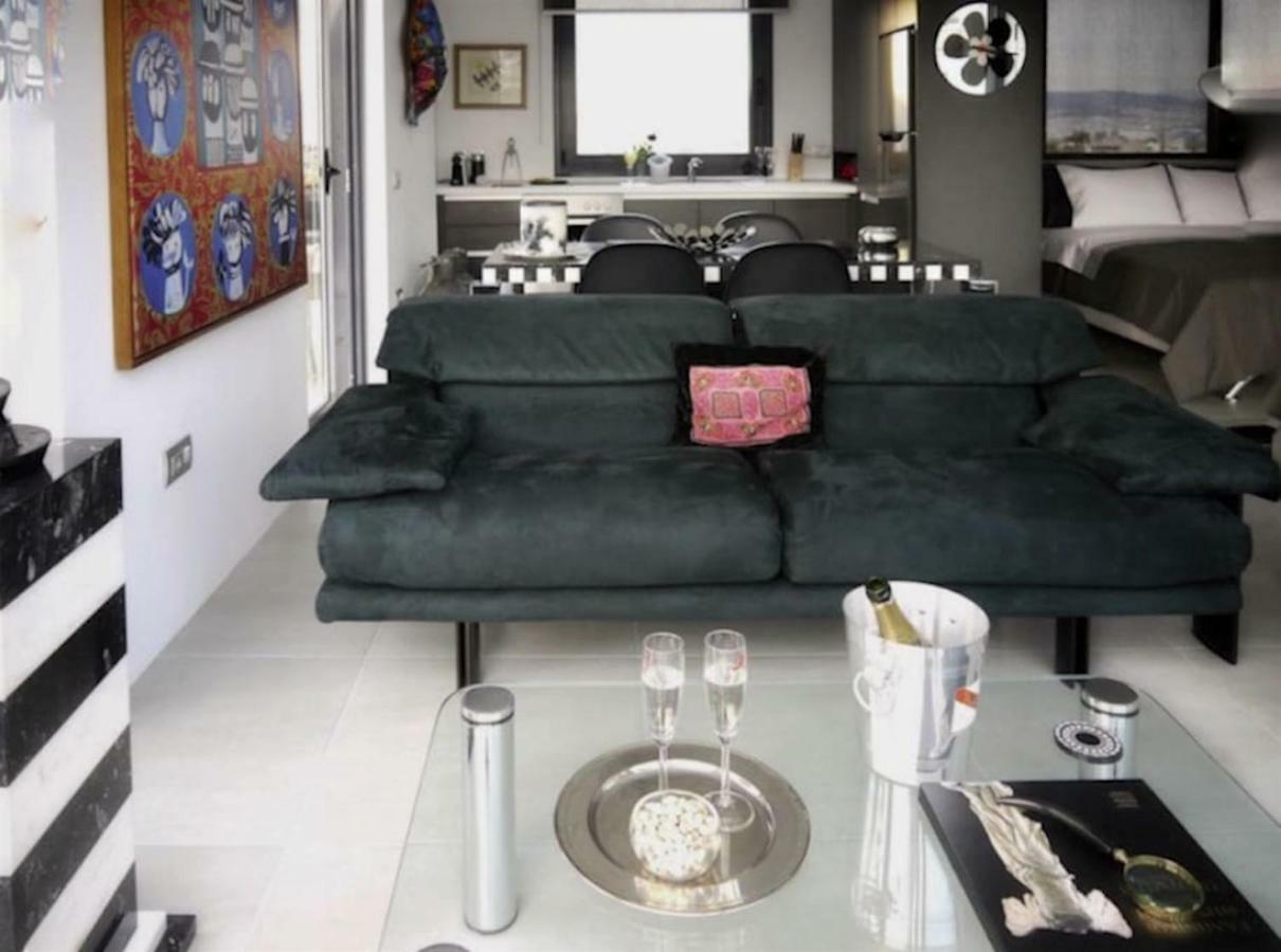 Stylish Penthouse With Acropolis And 360 View Apartment Атина Екстериор снимка